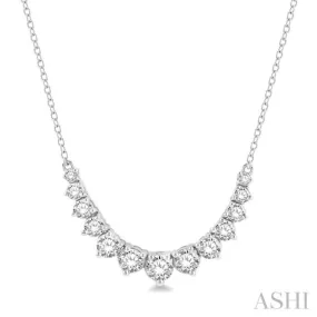 1 Ctw Graduated Diamond Smile Necklace in 14K White Gold