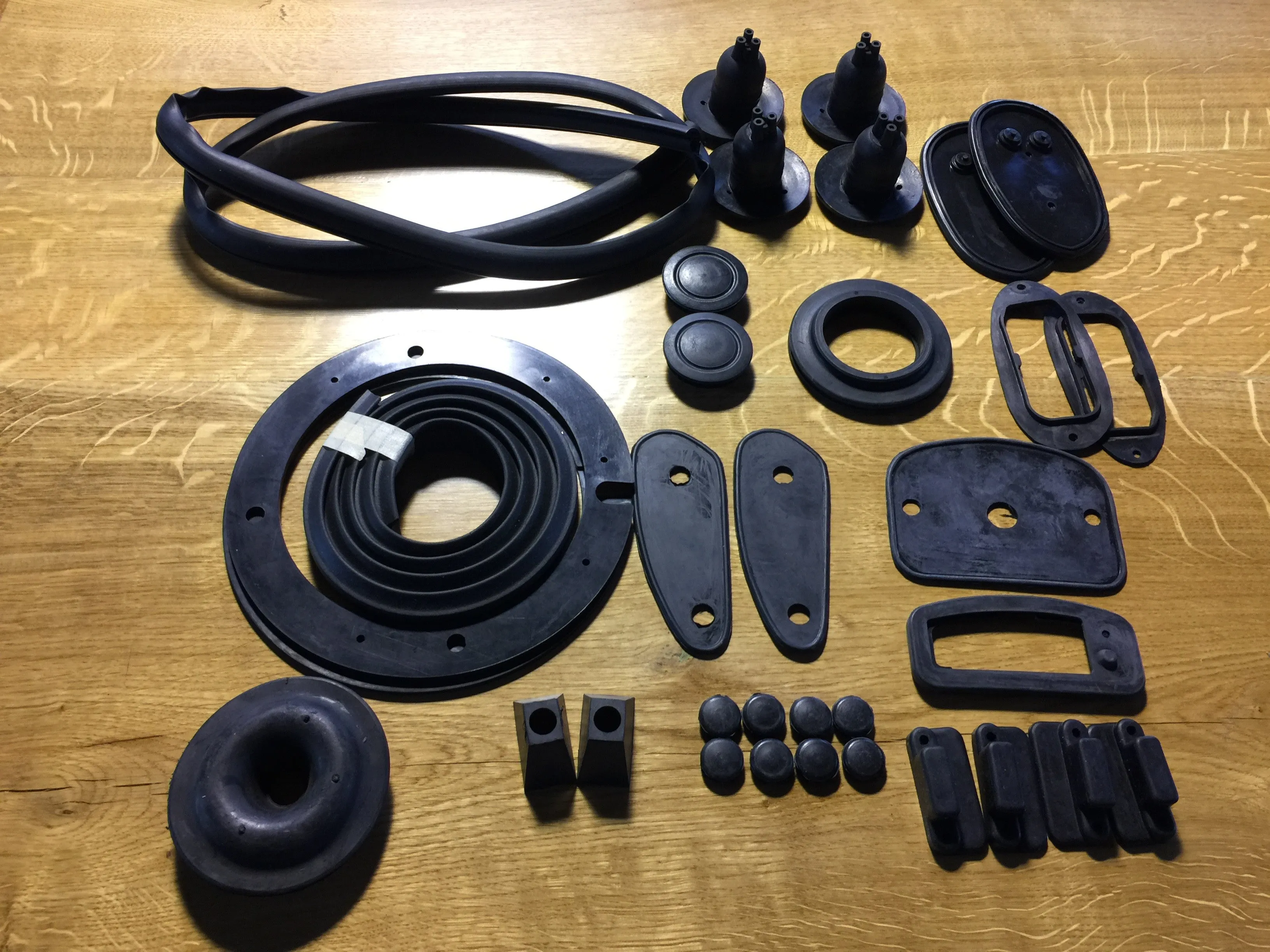 Bugeye Sprite Re-Paint rubber rebuild kit