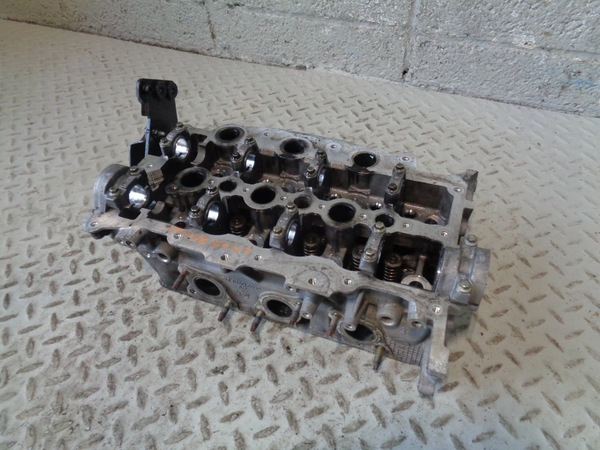 Cylinder Head 2.7 TDV6 Off Side Discovery 3 Range Rover Sport Land Rover K11123