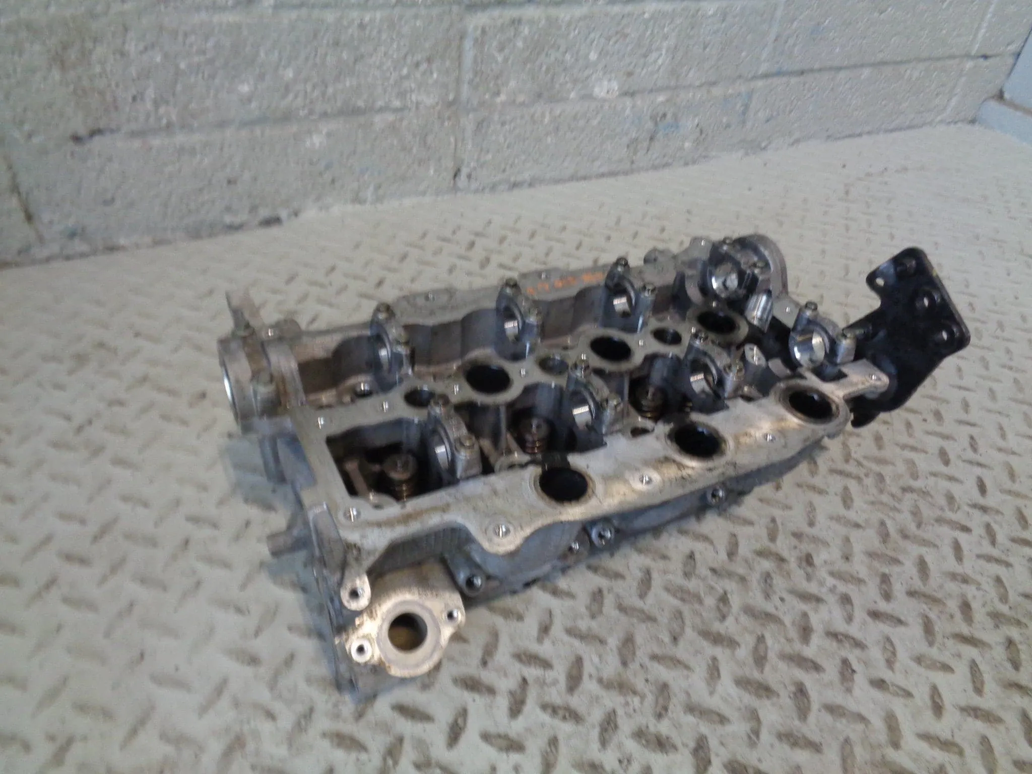 Cylinder Head 2.7 TDV6 Off Side Discovery 3 Range Rover Sport Land Rover K11123