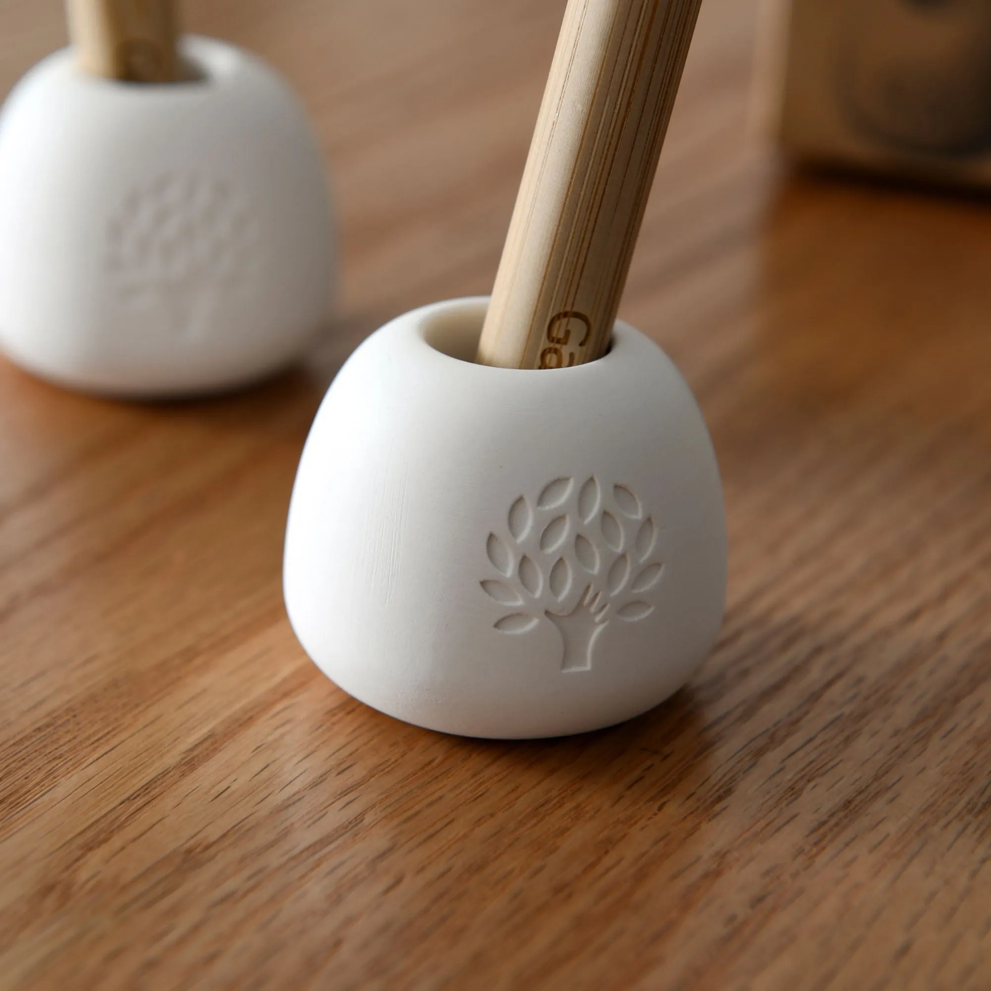 Diatomite Stone Toothbrush Holder: Your Stylish, Sustainable Storage Solution