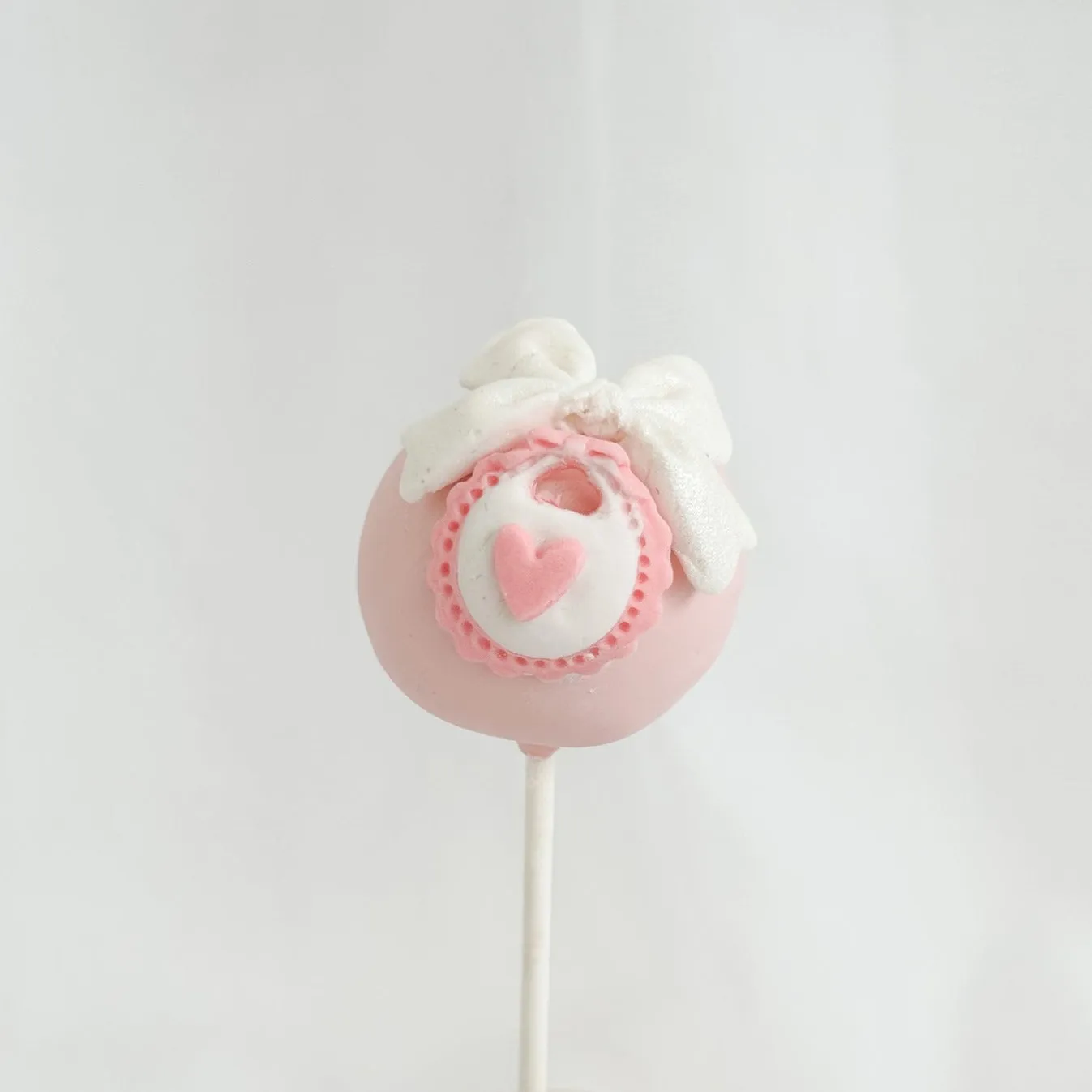 Ribbon Bib Cakepop