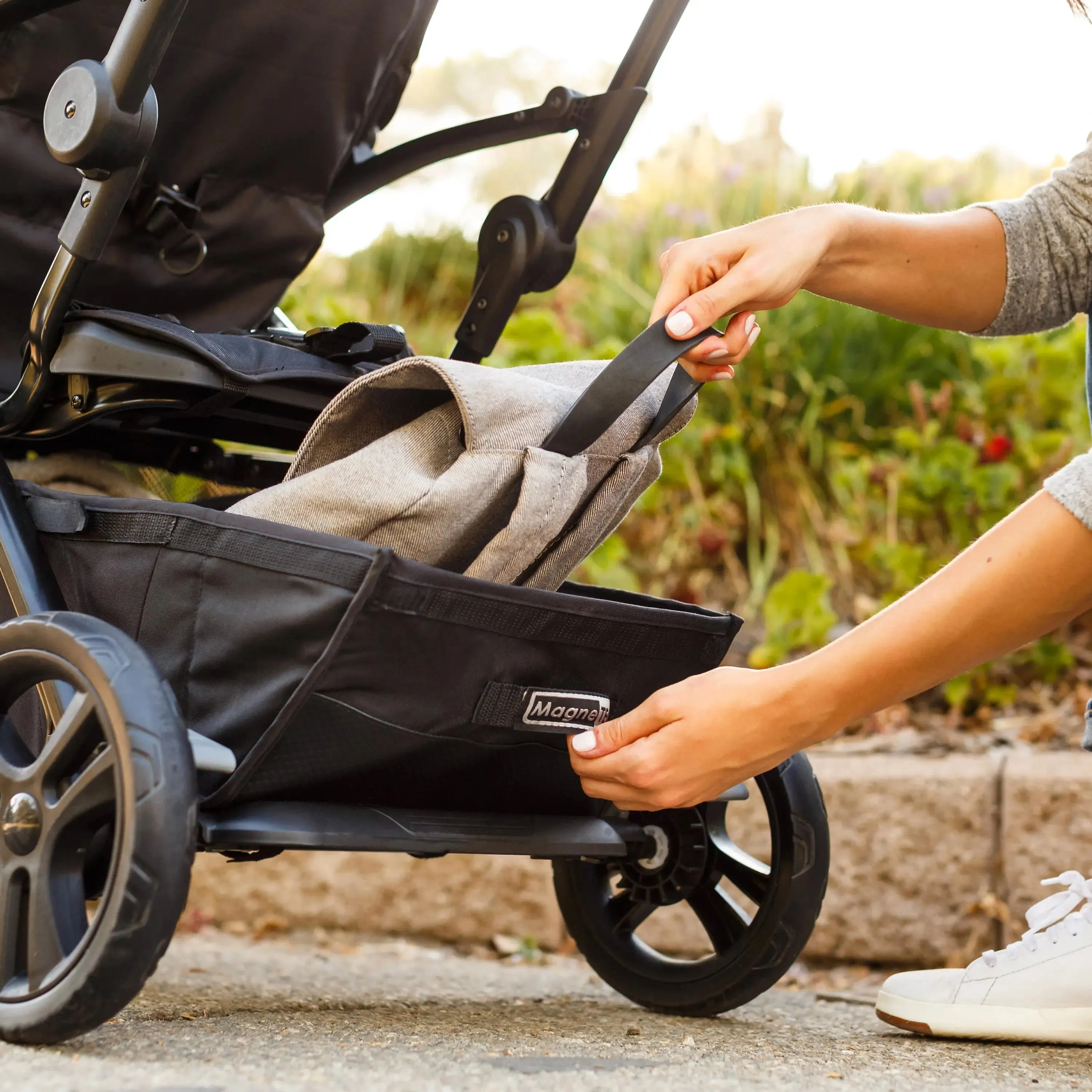 Sit N Stand® 5-in-1 Shopper Travel System with Ally™ 35 Infant Car Seat