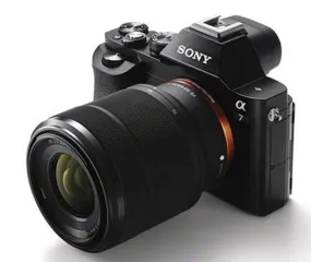 Sony a7 Mirrorless Digital Camera with FE 28-70mm f/3.5-5.6 OSS Lens